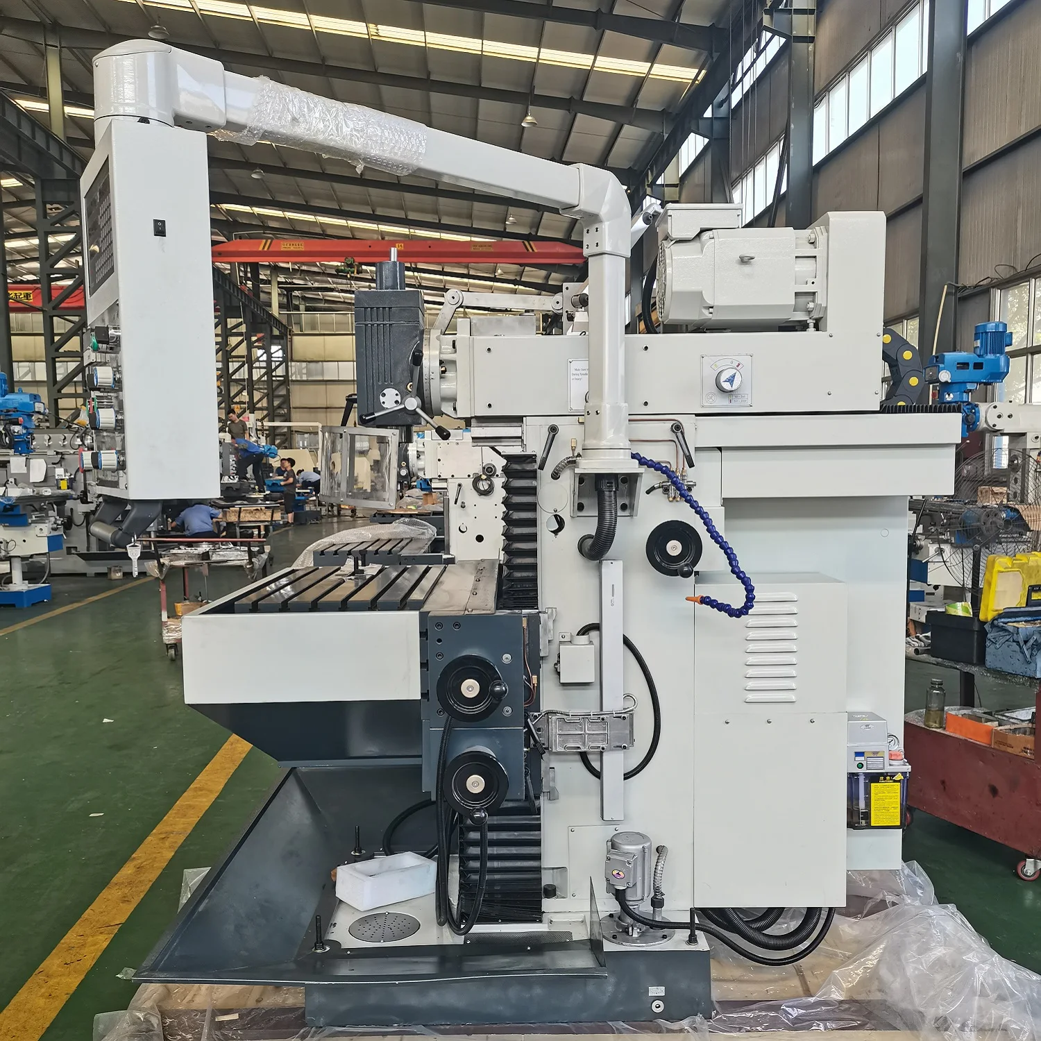 XL8145 CE certificate tool milling machine UM300A UM400A vertical and horizontal universal metal miller