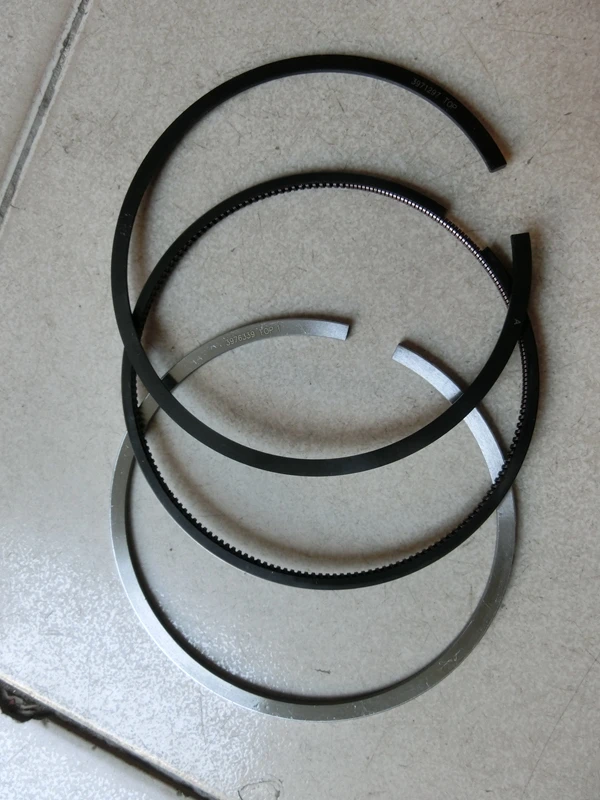QSB4.5 Piston Rings Set 4955169 For  Excavator Part