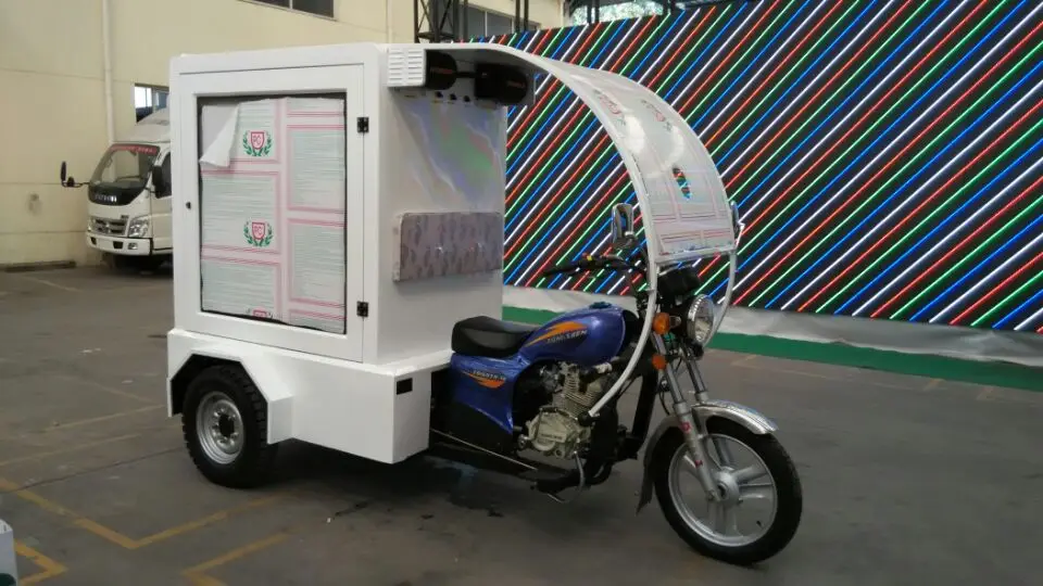 Gasoline scrolling Advertising LED  tricycle