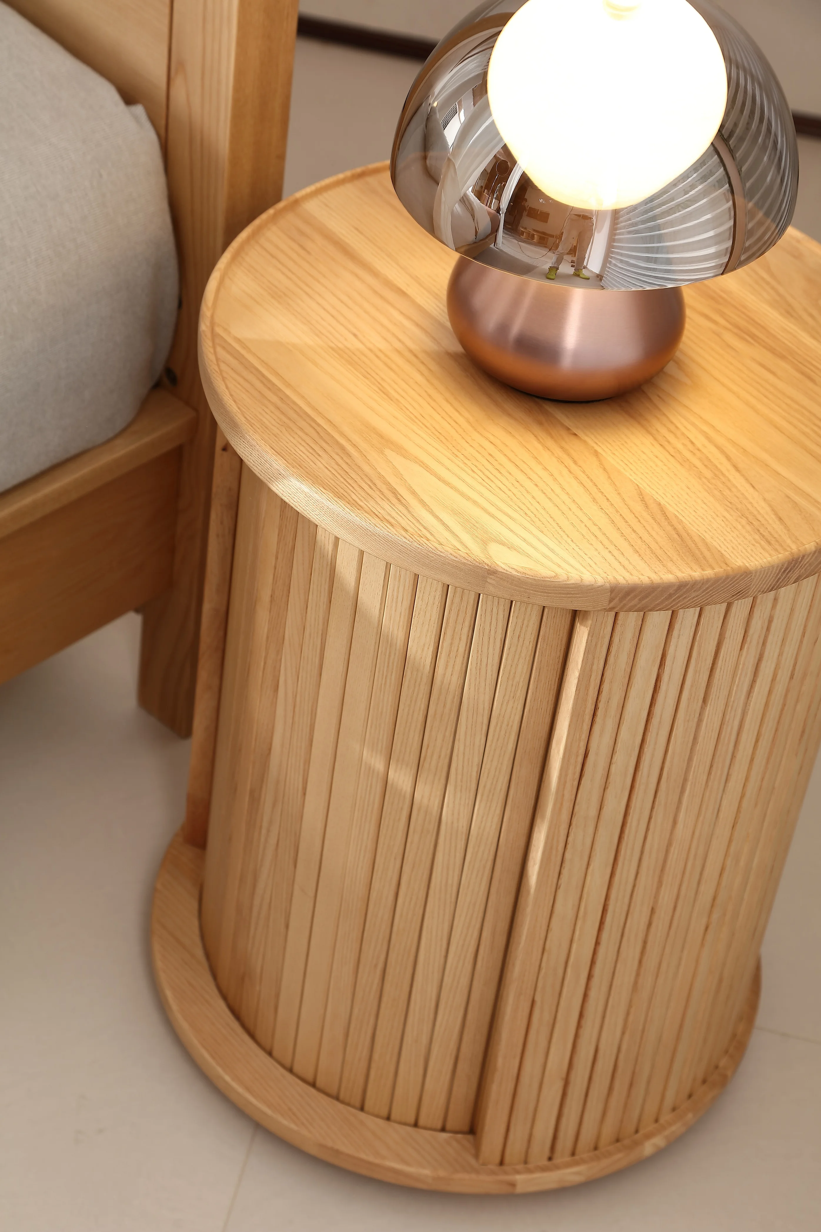 Ribbing Sliding doors Solid Natural ash wood Round Bed Side Table with 2 layers Nightstand Bed End Table Storage Bedroom Furnitu
