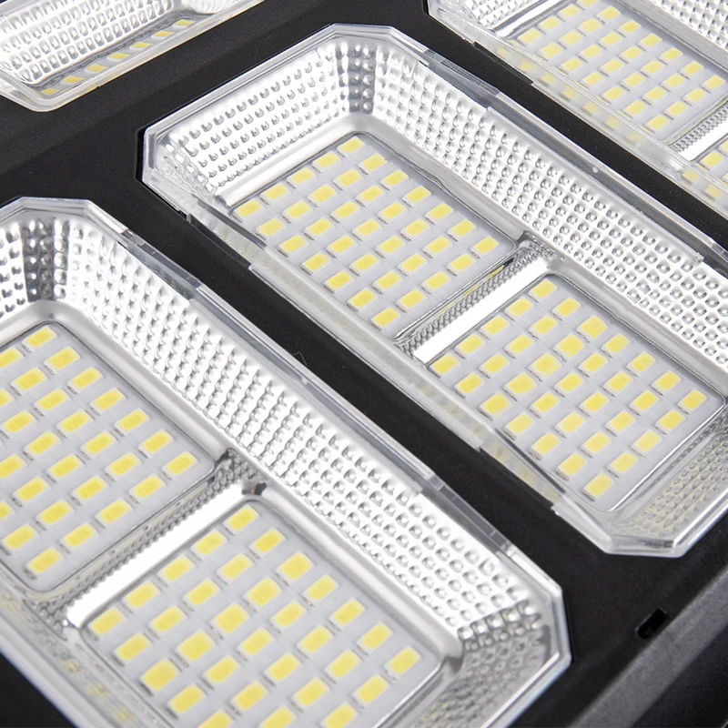 Hot Selling Outdoor IP65 Waterproof LED Road Lamp Customized All In One LED Solar Streetlight