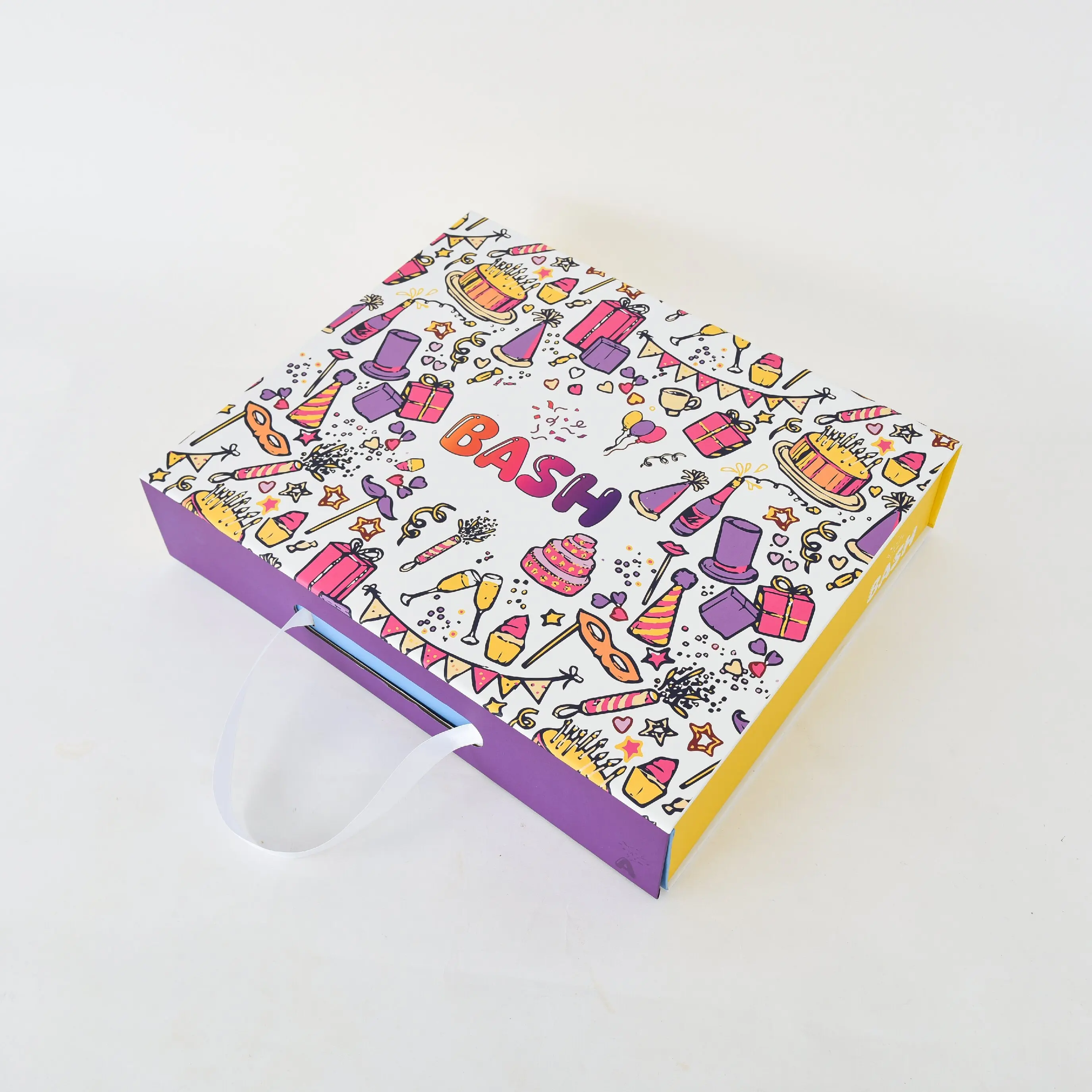 Custom Luxury Flat Folding Gift Box Hard Rigid Cardboard Packaging Boxes Folding Magnetic Box with handle