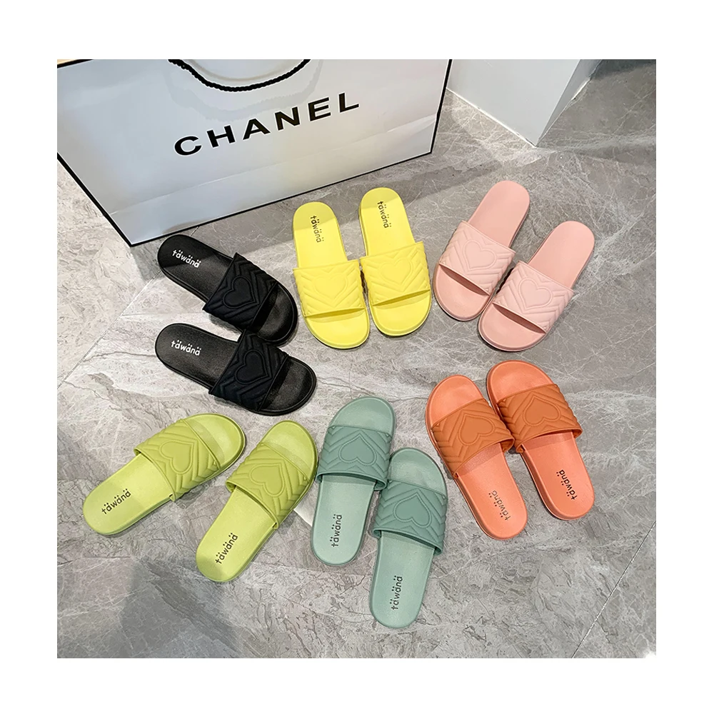 Z New Summer comfortable cute candy colorful heart fashion beach flats slippers slides for women ladies slippers trendy black