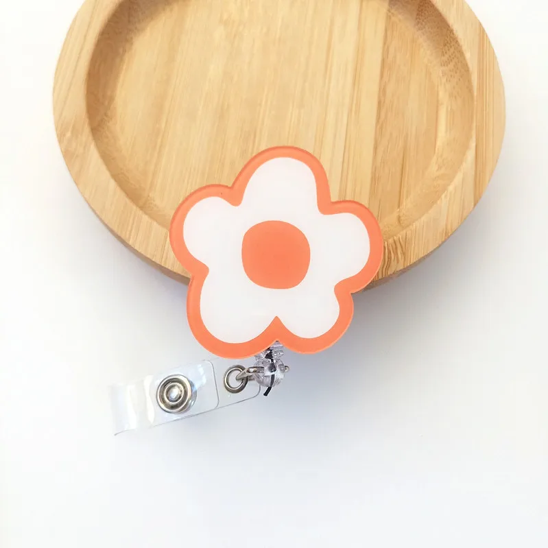 New product ideas 2024 amazon badge holder accessories for Doctors nurses and students gift office retractable badge scrolls