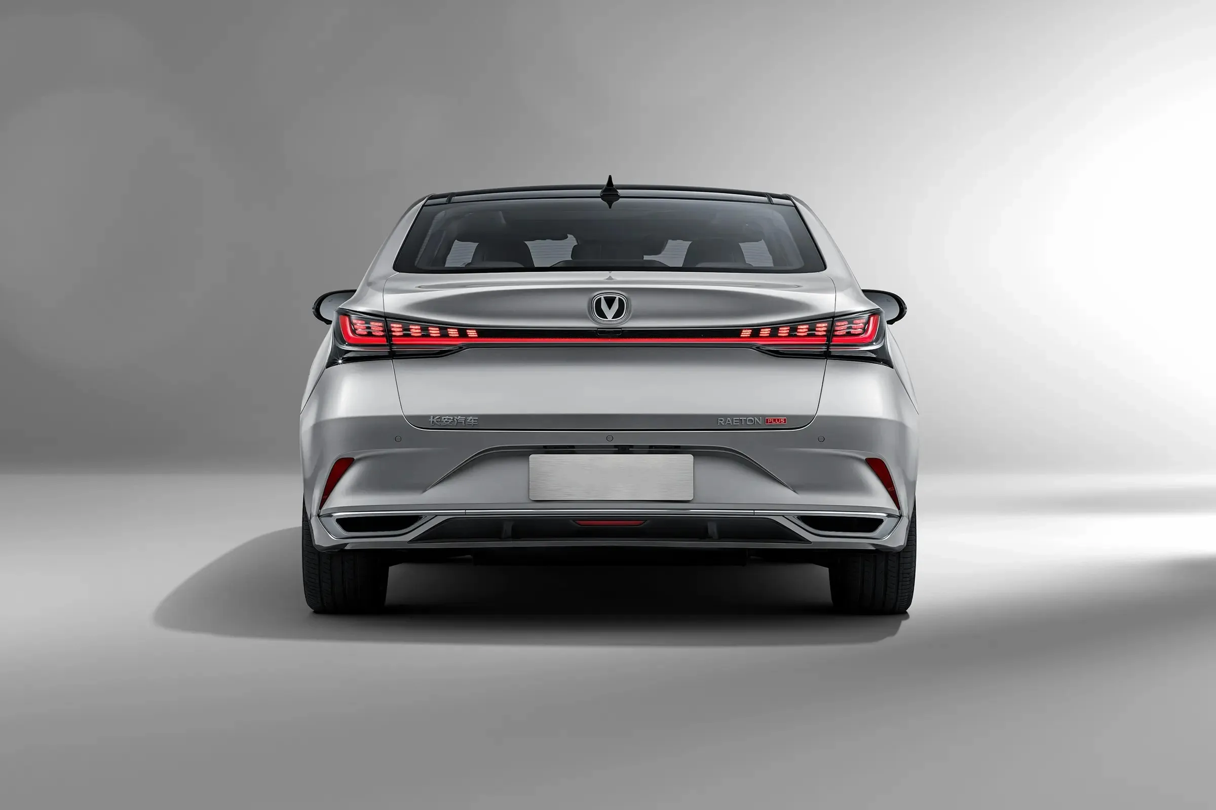 China Luxury Cars Changan Raeton PLUS 210KM/H 1.5T Front-wheel Drive Brand New Vehicles For Sale