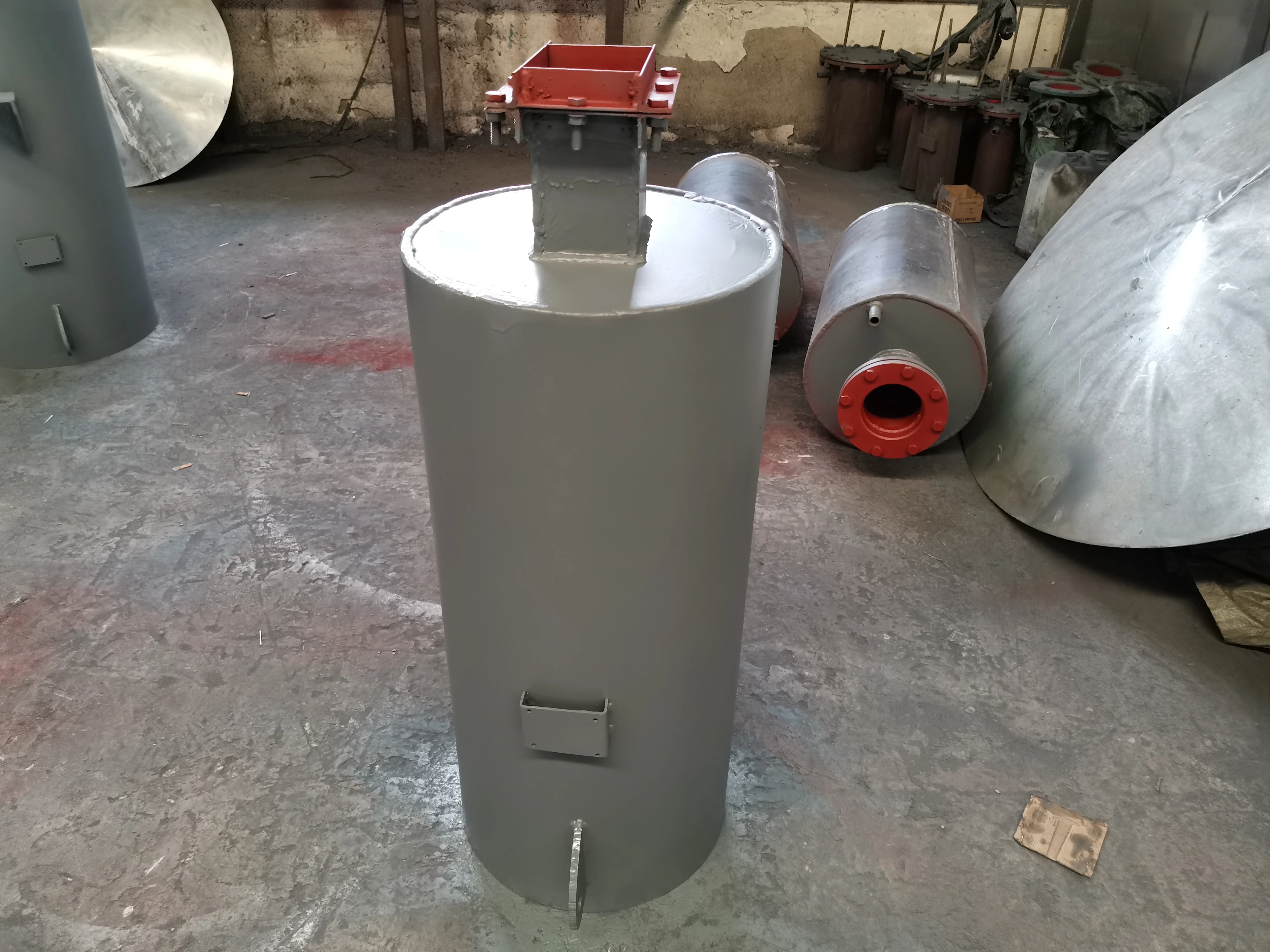 Сотовый глушитель имеет эффект уменьшения звука 30-35 децибел, и цена продукта должна быть немного выше