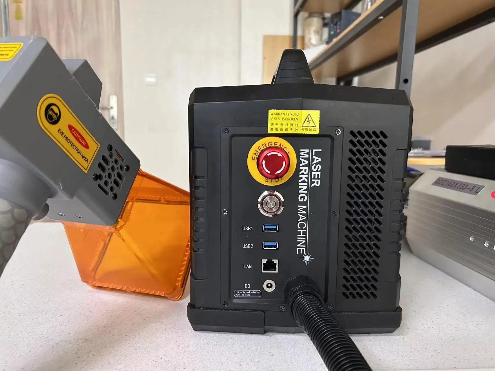 CNC LY Handheld Multifunctional 3D Laser Marking Machine Fiber Laser Technology with Air Cooling Supports PLT DWG BMP Formats