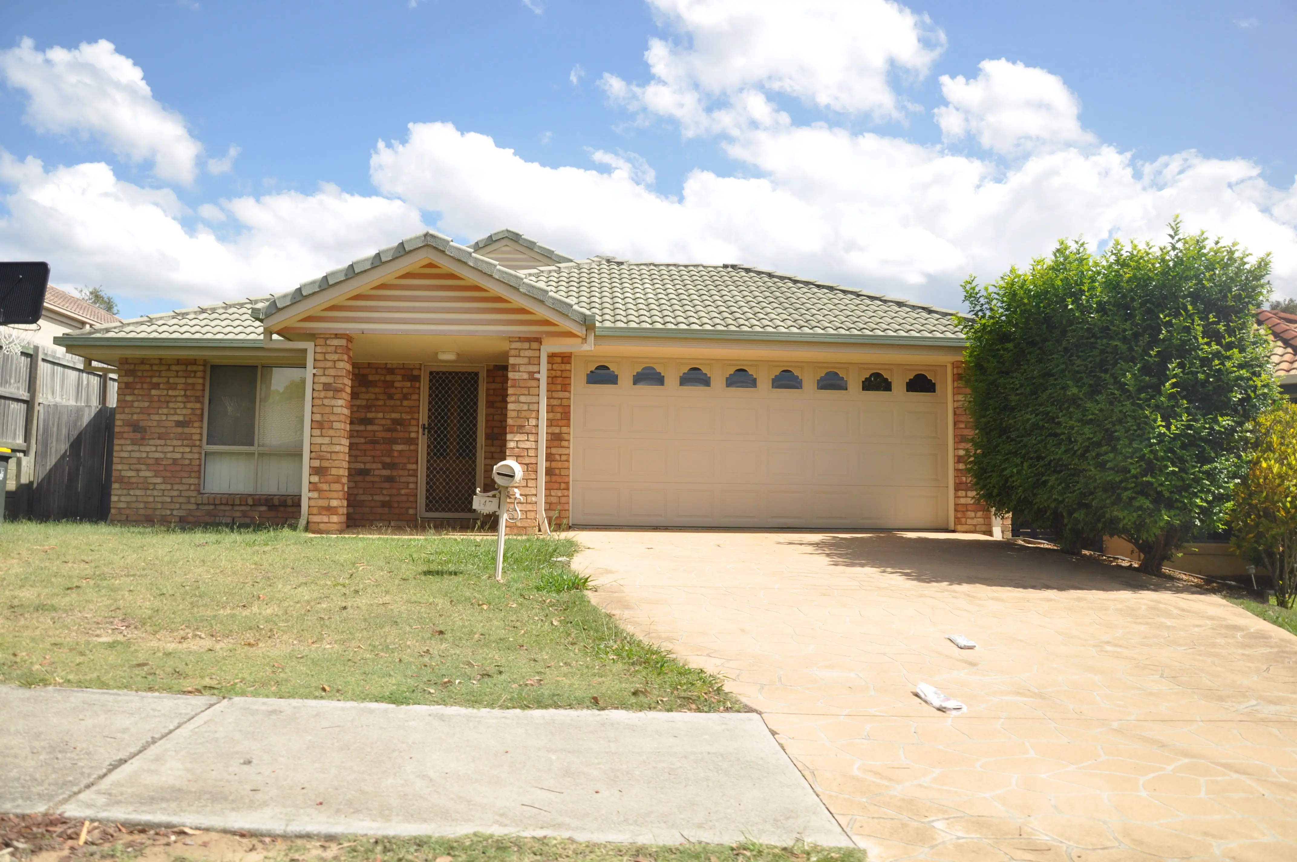 Paint or hot dip galvanize professional light steel structure construction villa building design