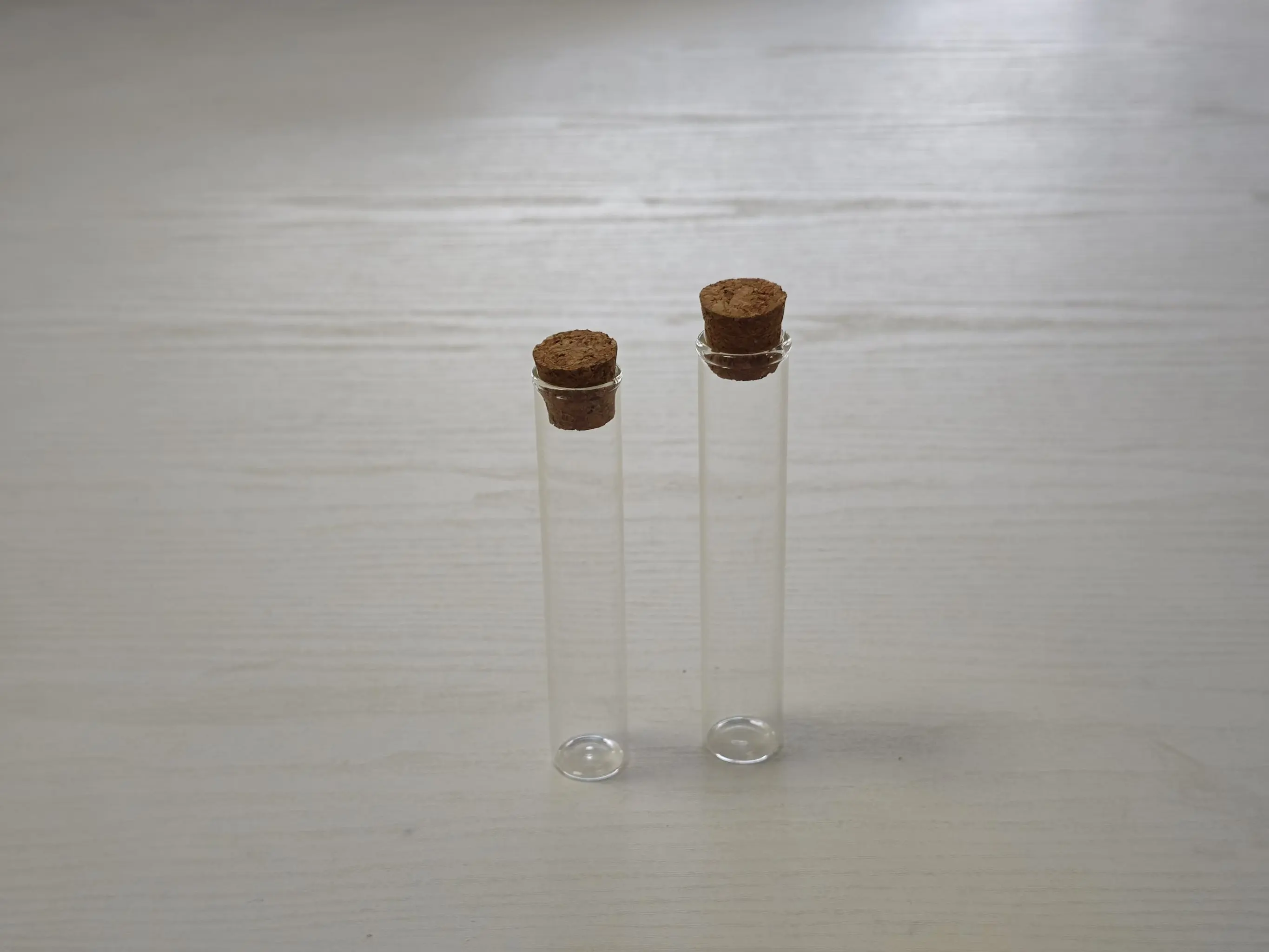 22mm Dia x 110mm Custom Child Proof Packaging Pre Roll Vial Child Resistant Pre Glass Roll Up Tubes With Cork Stopper