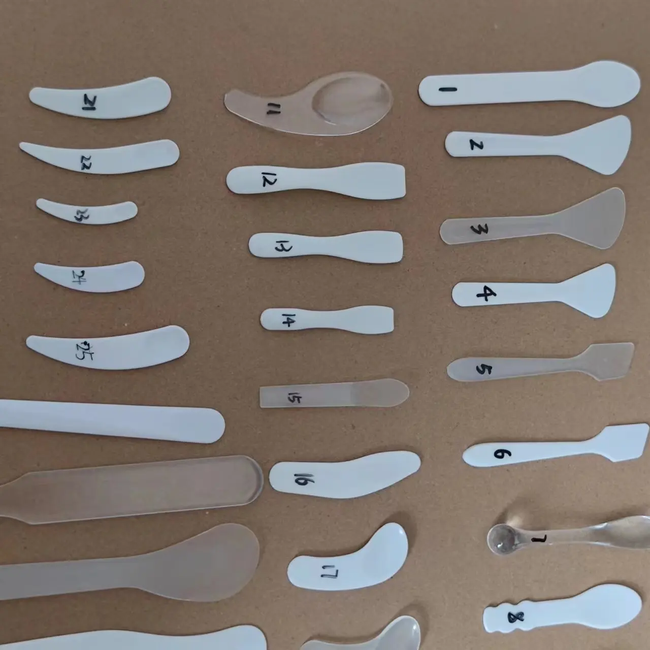 Plastic Spatula for Cosmetics Creams Skin Care Makeup Spatula  Mini Applicator Custom Logo