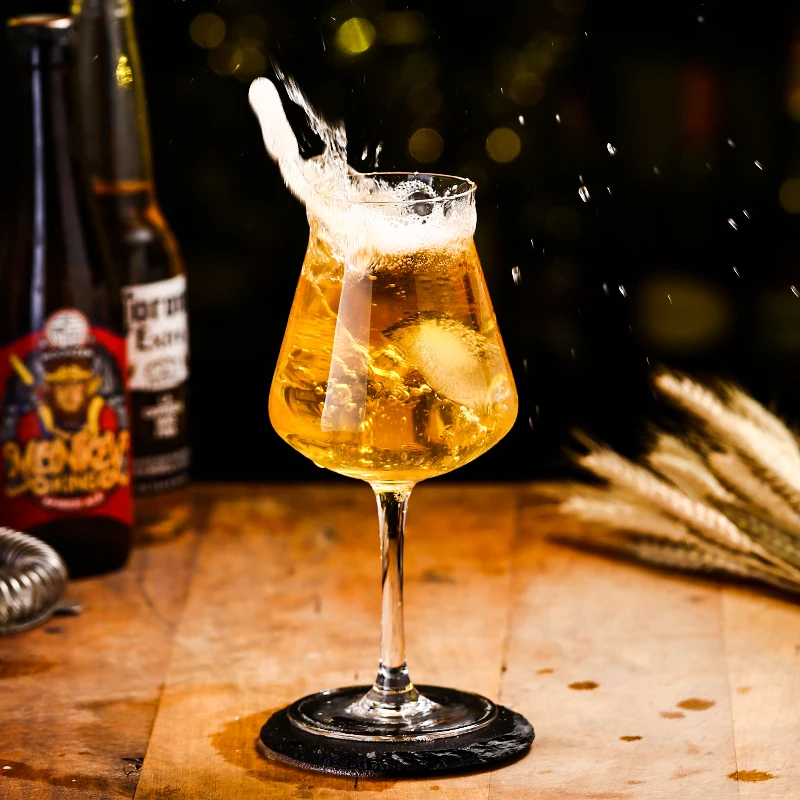 Wholesale High quality glass Blown Beer Glasses Customized Logo Beer glass high-foot beer glasses