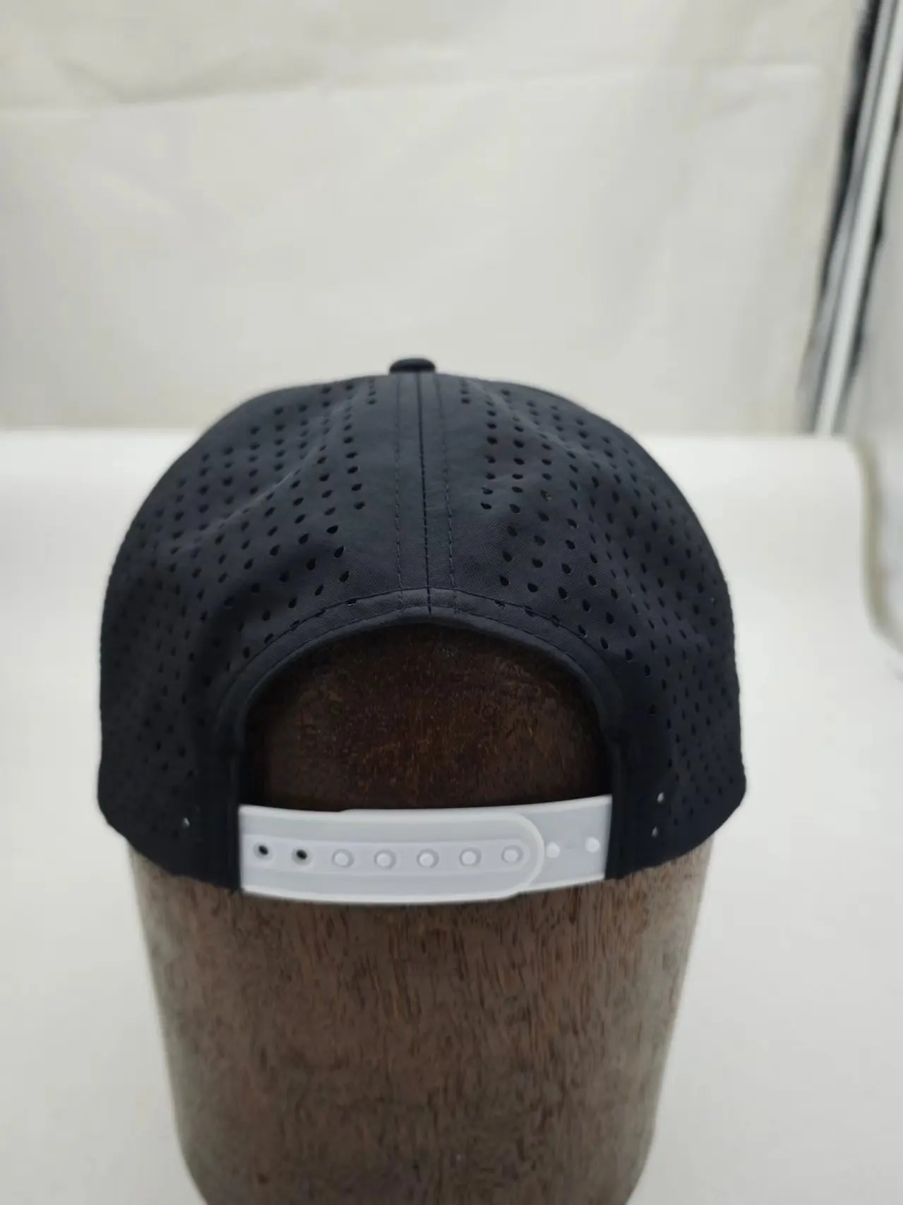 Custom Embroidery Rubber Patch Logo Golf Gorras Nylon Perforated Sport Cap 5 Panel Baseball Waterproof Snapback Hats With Rope