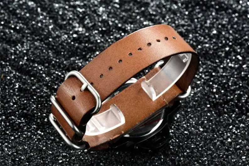 GOLDEN HOUR GH-102 famous Chinese male quartz watch activity leather band LED chronometer alarm running watch design