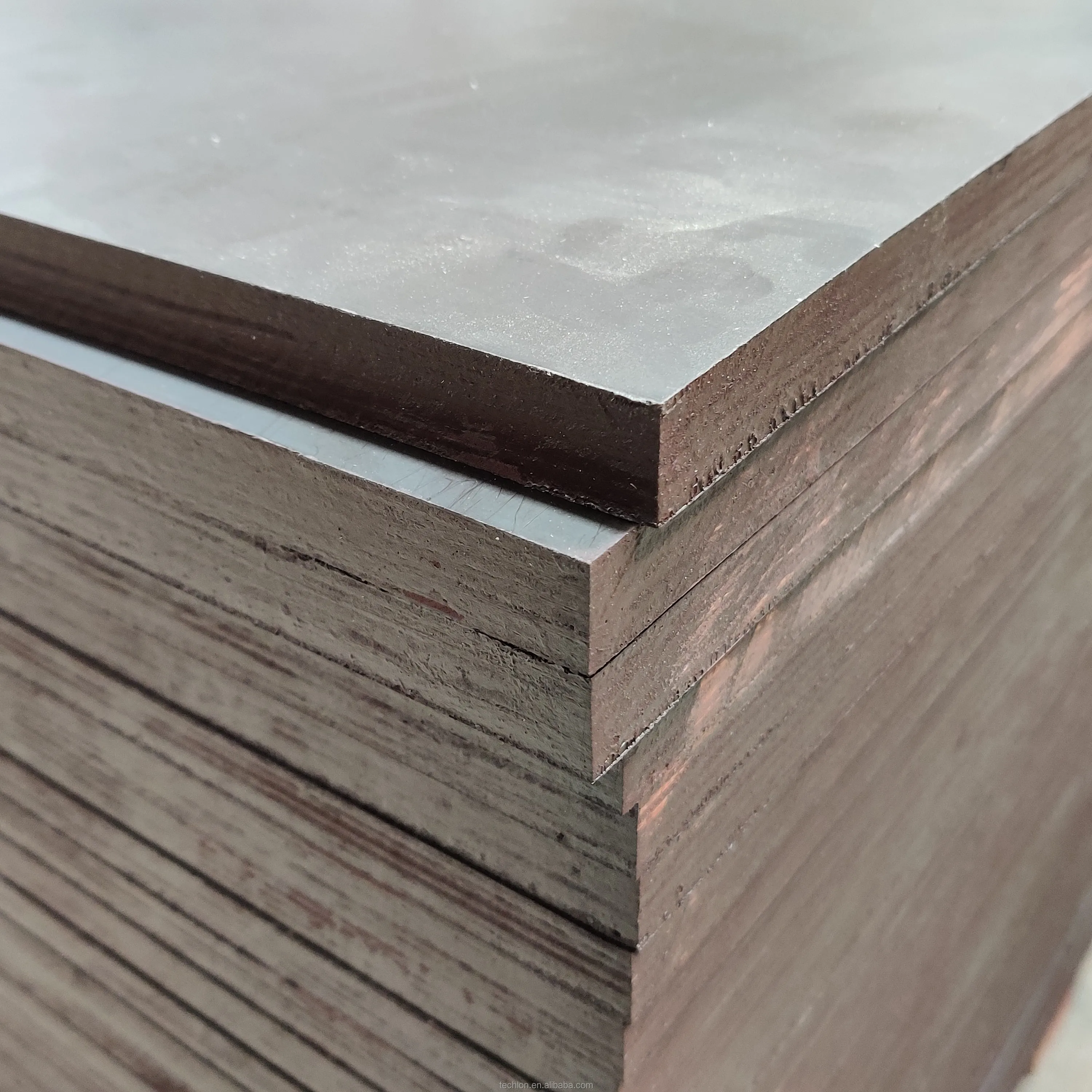 1250*2500 15mm 100% birch waterproof black film faced wooden plywood sheet