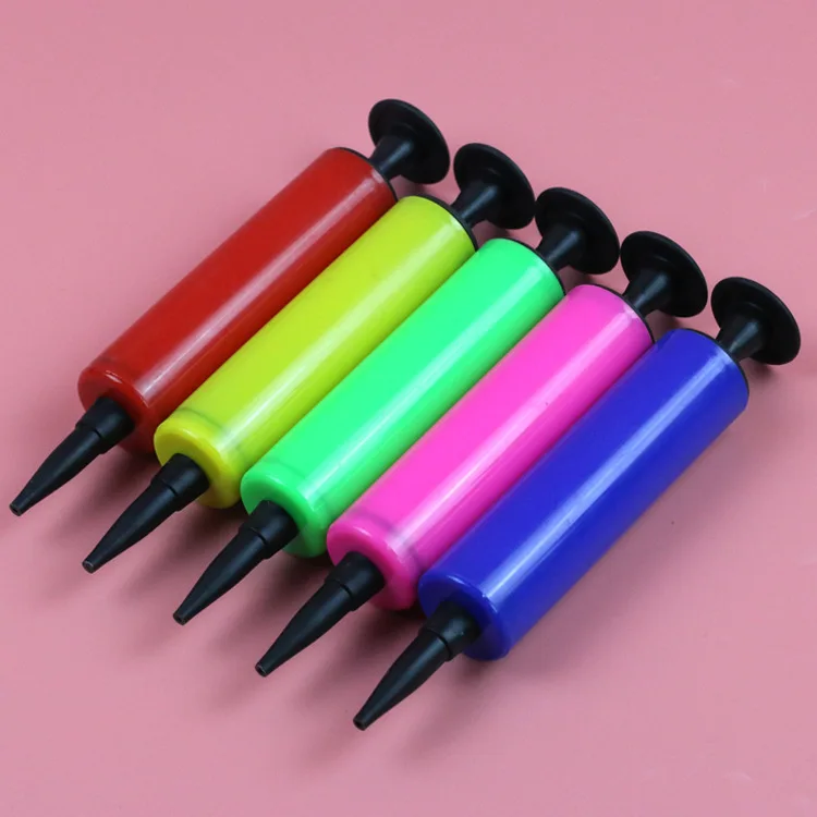 Manufacturers selling 17*3cm PP mini portable soccer ball pump needles balloon hand pump