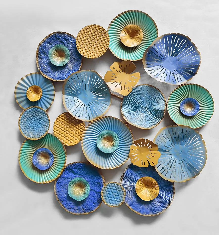 Light Luxury Modern Metal Handicraft 3D PC Abstract Wall Art Decor Hand-Held Wire Custom Garden Decoration Old Custom Hanging