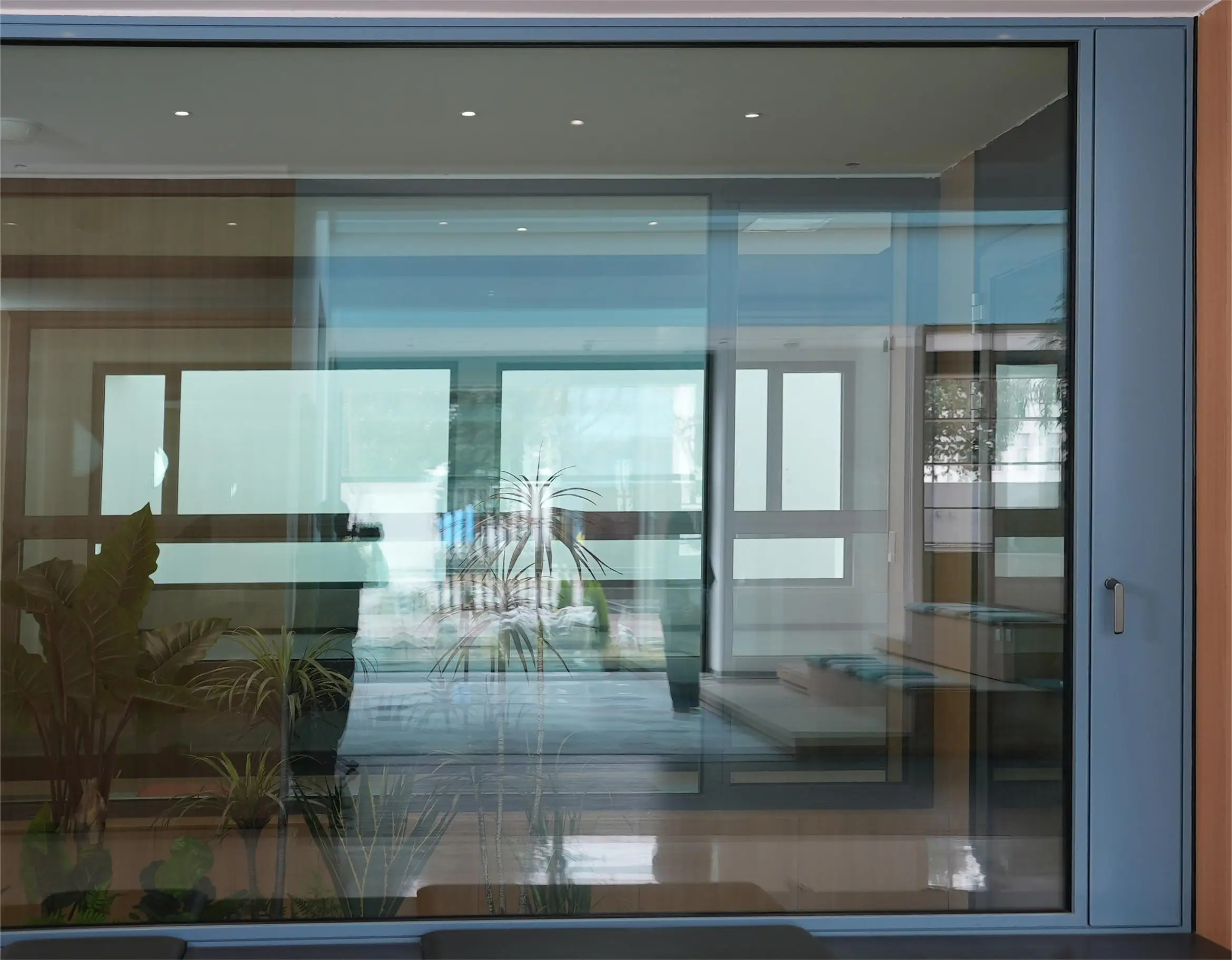 Hot Selling Micro Ventilation Smart Windows Double Panel Glass  Inward Opening Aluminum Windows for Villas