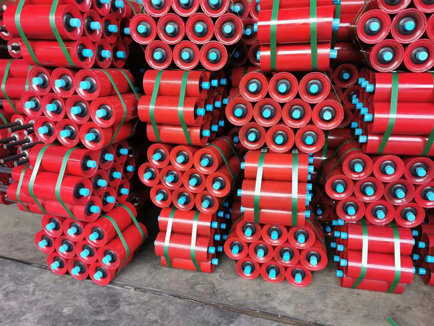 Factory direct selling high temperature resistance dustproof conveyor roller carrying idler for Conveying materials