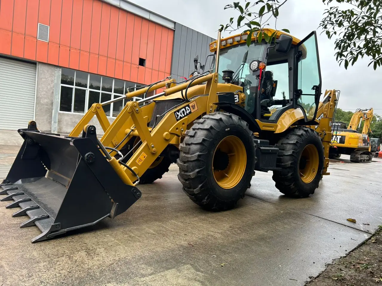 Brand New JCB 4CX Backhone Loader with 4 in 1 Bucket cummins Engine 4x4 Walking