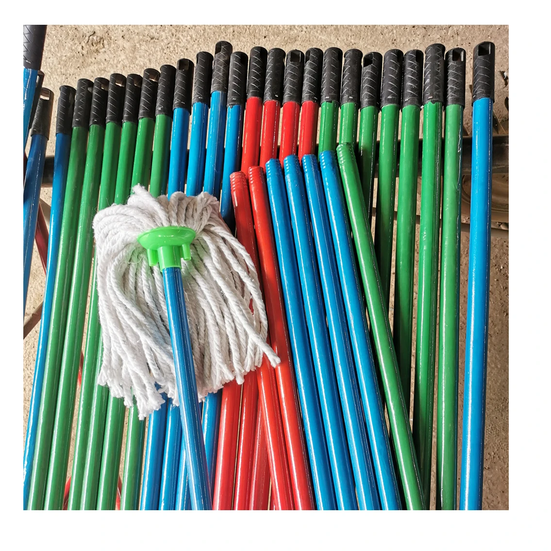Wholesale Flowers Design PVC Coating Eucalyptus Wood Material 120cm 150cm Length Wooden Broom Handles