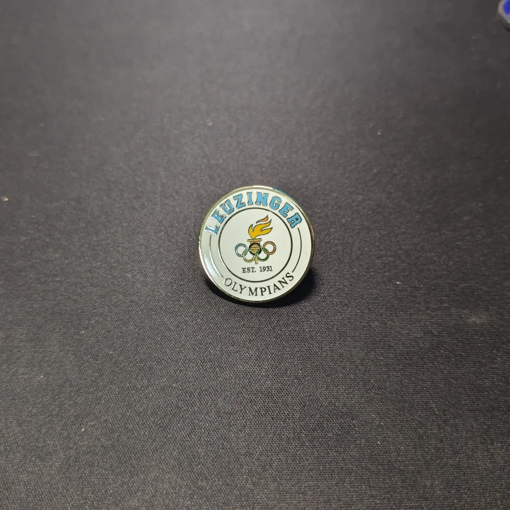 Custom America National Football Sport Team Badge Pins Enamel Metal Lapel Pin Baseball Hat Polished Pins