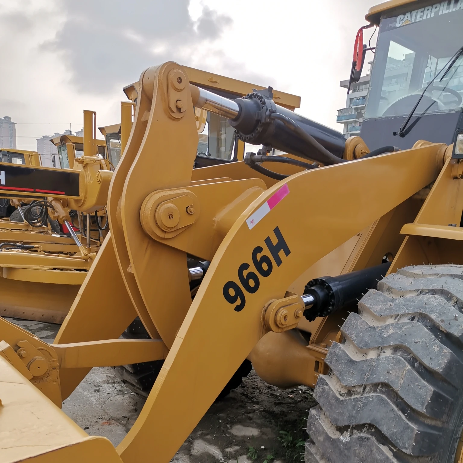 Used Free Shipping Komatsu second hand machinery for sale Top Brand Caterpillar 966F 966h 966GGood Machine Wheel Loader for Sale