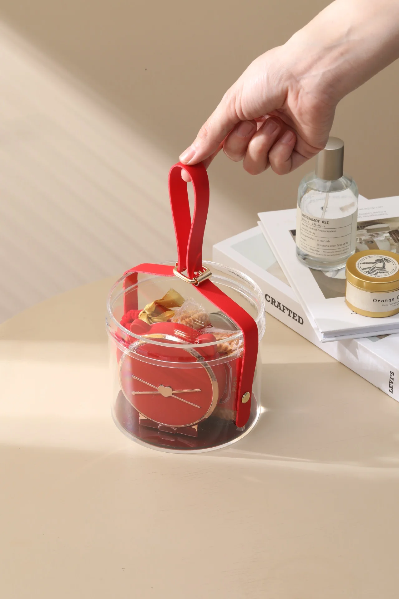 Custom clear Plexiglass Acrylic Souvenir Gift box  wedding gifts for guests souvenirs