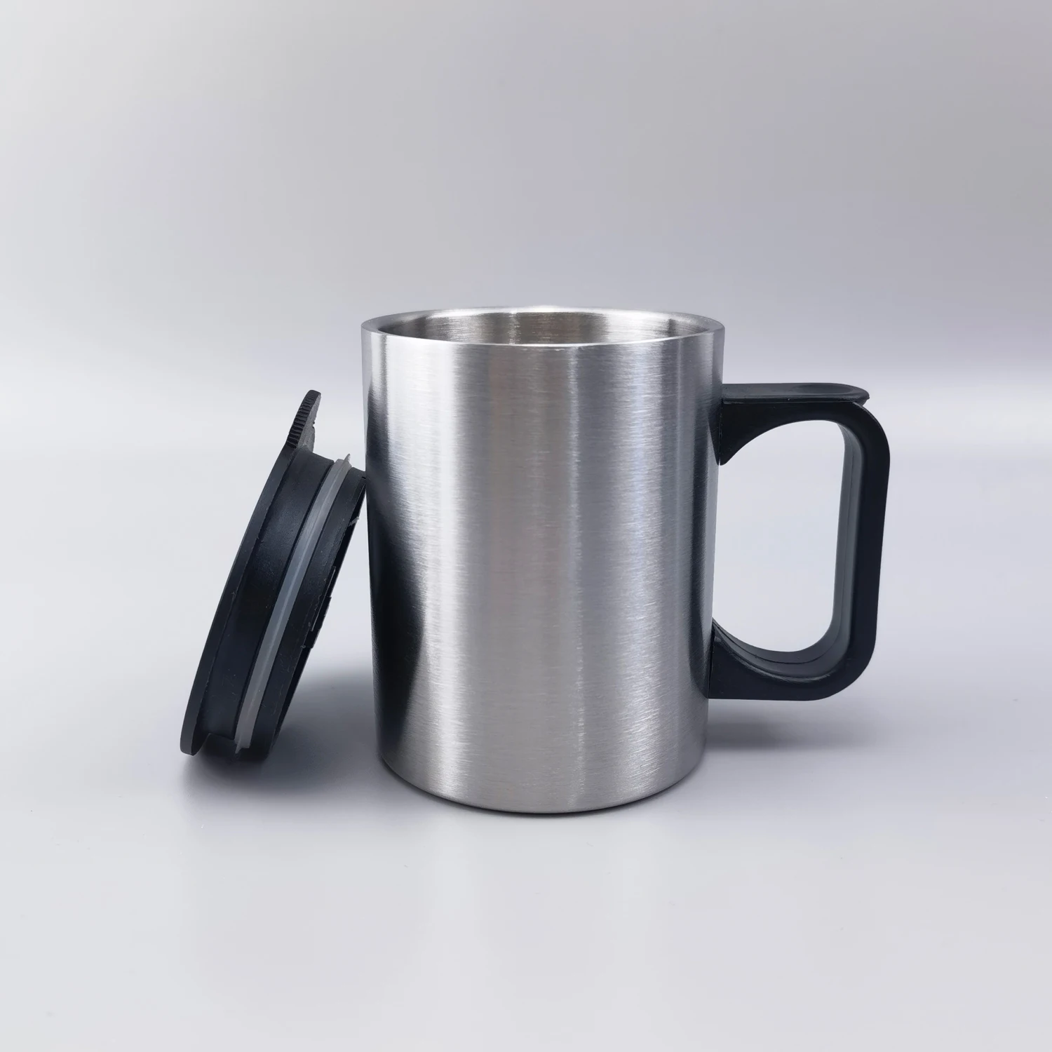 Wholesale OEM 12oz 18/8 Stainless Steel Coffee Mug Camping Cup Drinking Travel Tumbler Cup With Plastic Handle