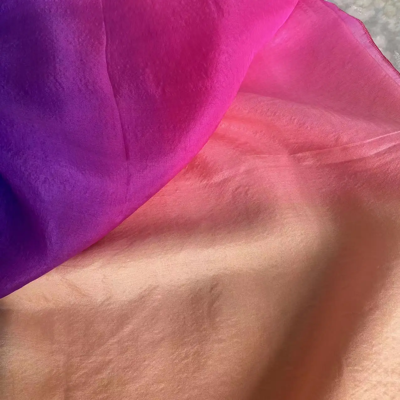 Manufacturer 6A Grade Custom Scarf and Garment Fabric 100% Real Natural Silk Ombre Dyed Silk Paj Fabric