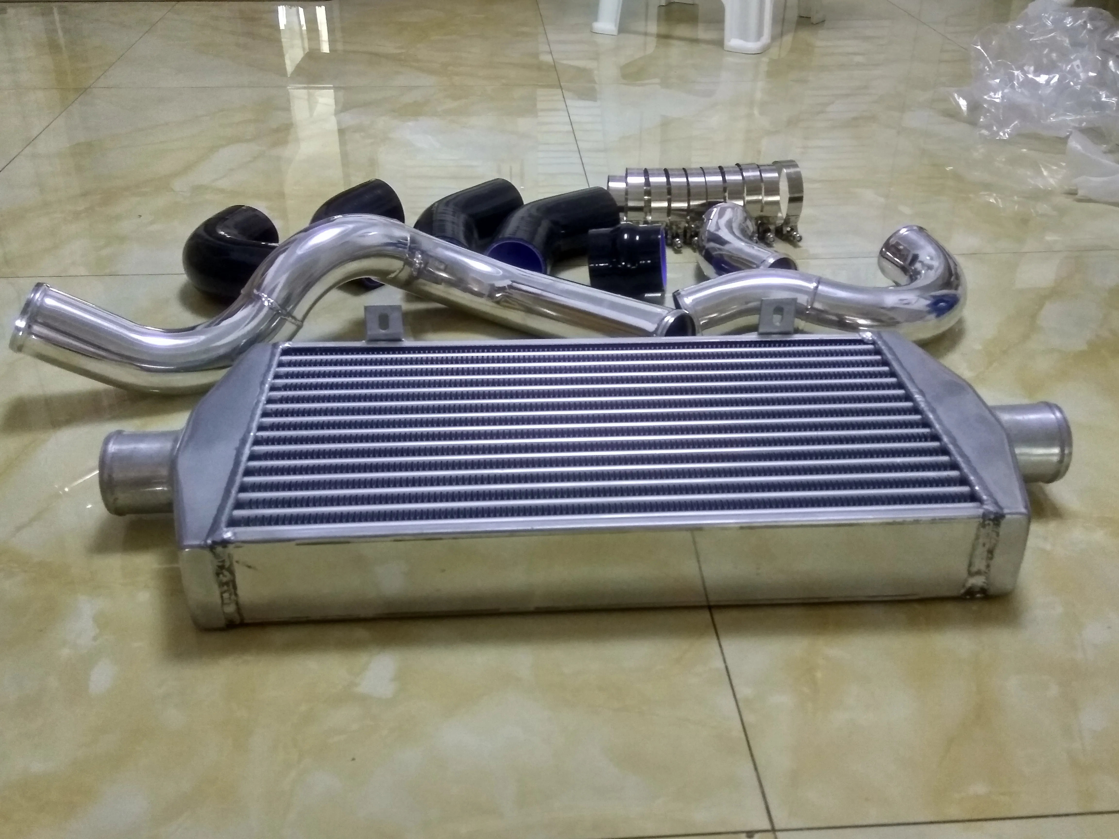 
A4 B8 1.8T 2.0T A5 Q5 intercooler kit for Audi A4L A5 A6L Q5 B8 B8.5 1.8 2.0 TFSI Intercooler kit 
