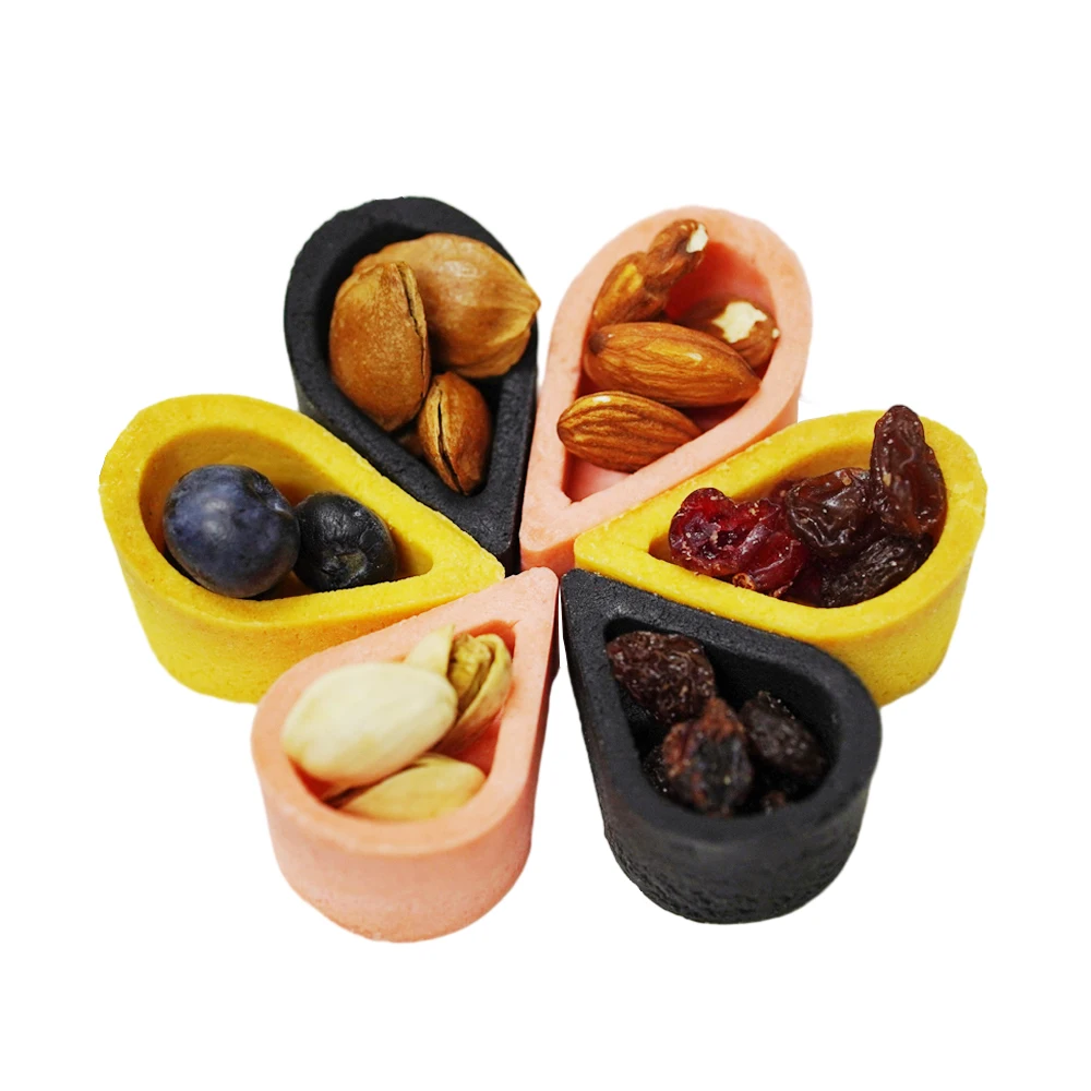 Sell strawberry teardrop shaped sweet and low fat tartlet shell 4.5 cm tartlet shell