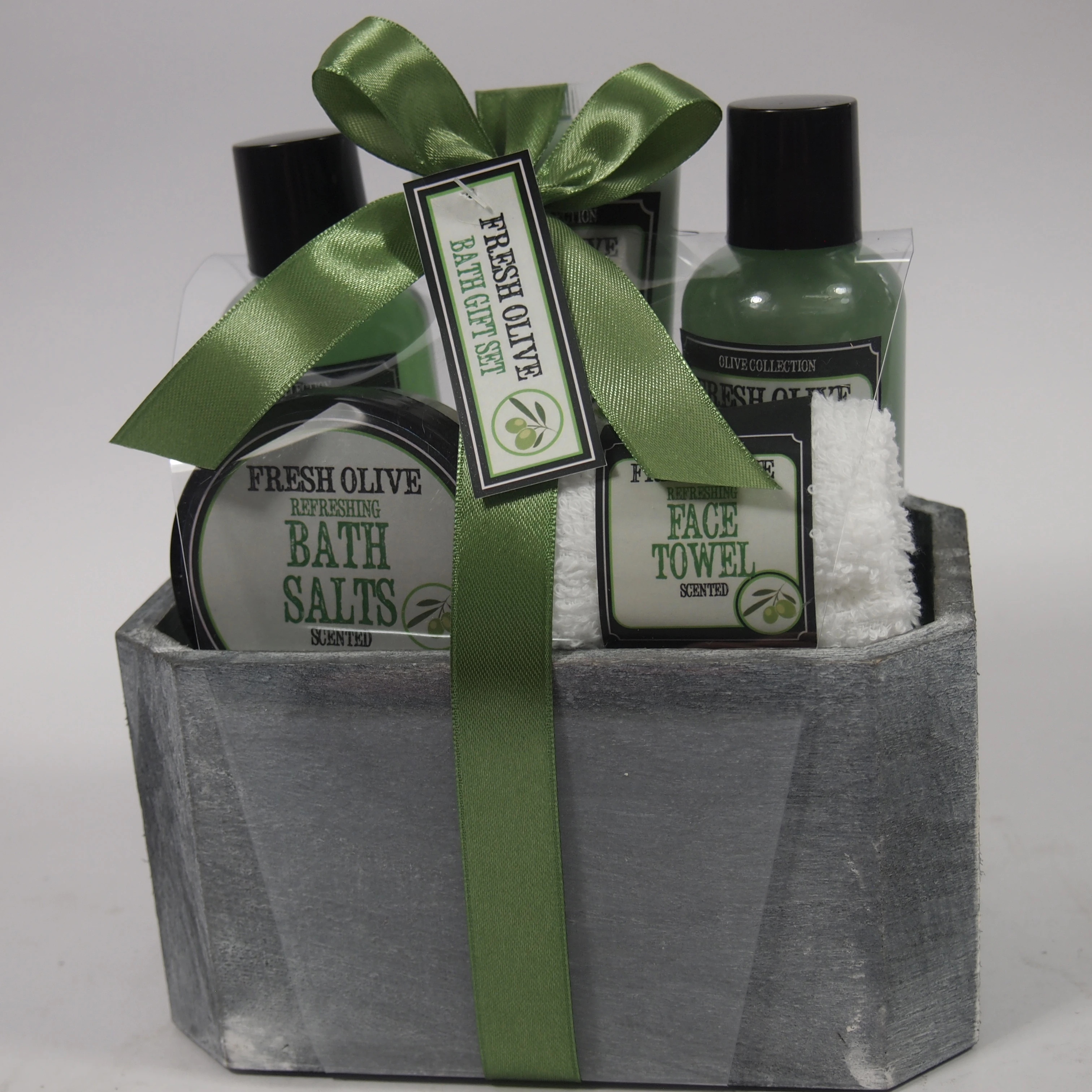 Fragrant Elegant Bath Set  Hand Soap Body Wash Showel Gel Set Bath Gift Set