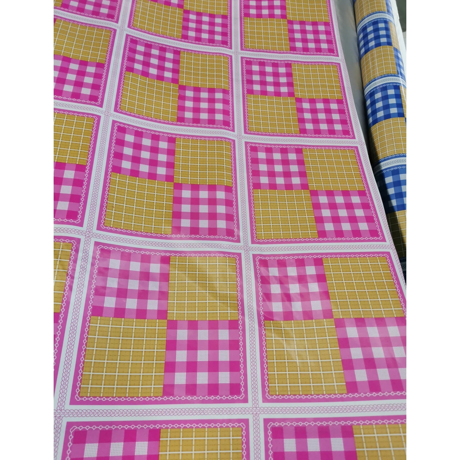 Wholesale 0.35-0.7mm Luxury Vinyl Flooring Rolls/Carpet Covering PVC Plastic flooring Roll