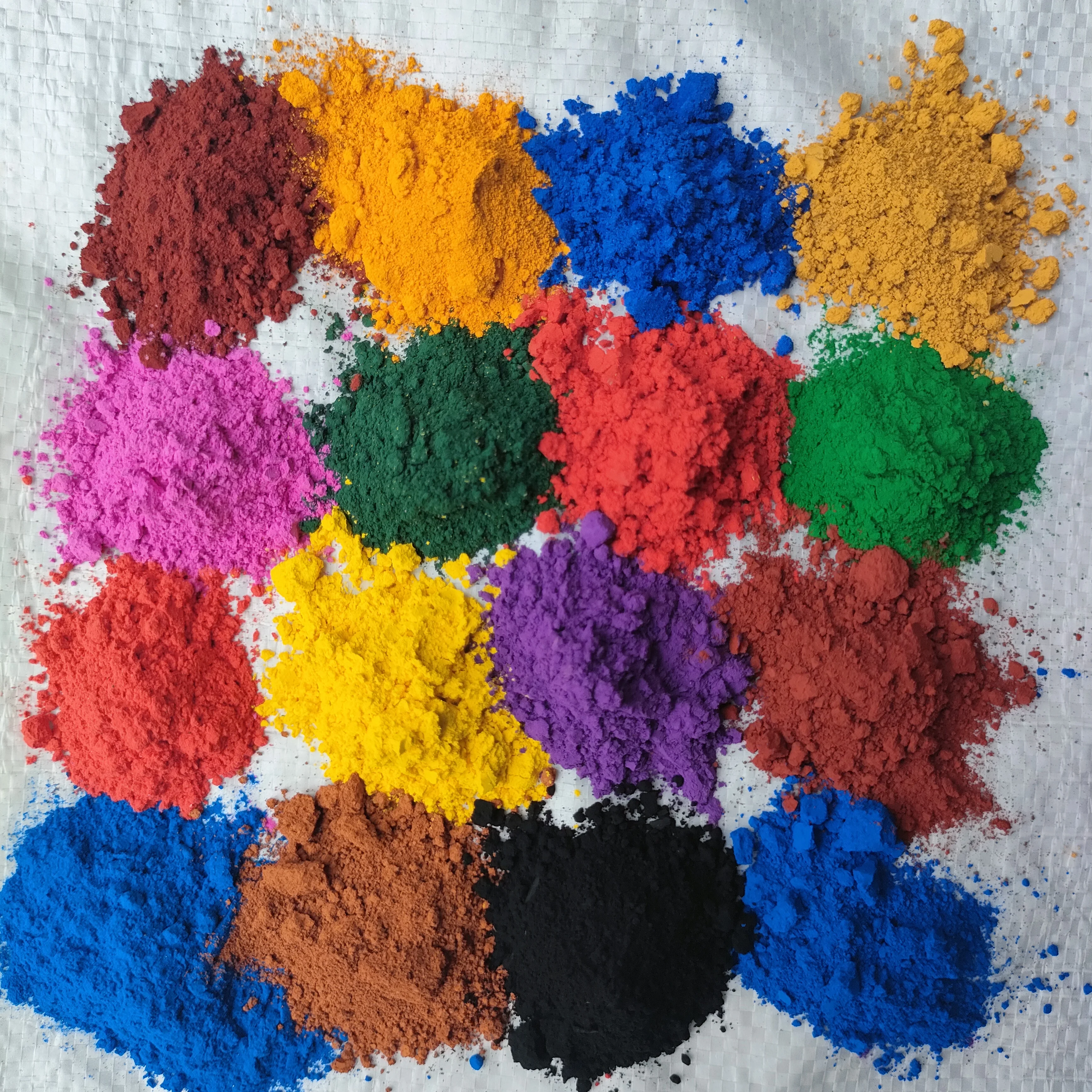 Factory wholesale color iron oxide fe3o4 price iron oxide pigments for paver block made in china