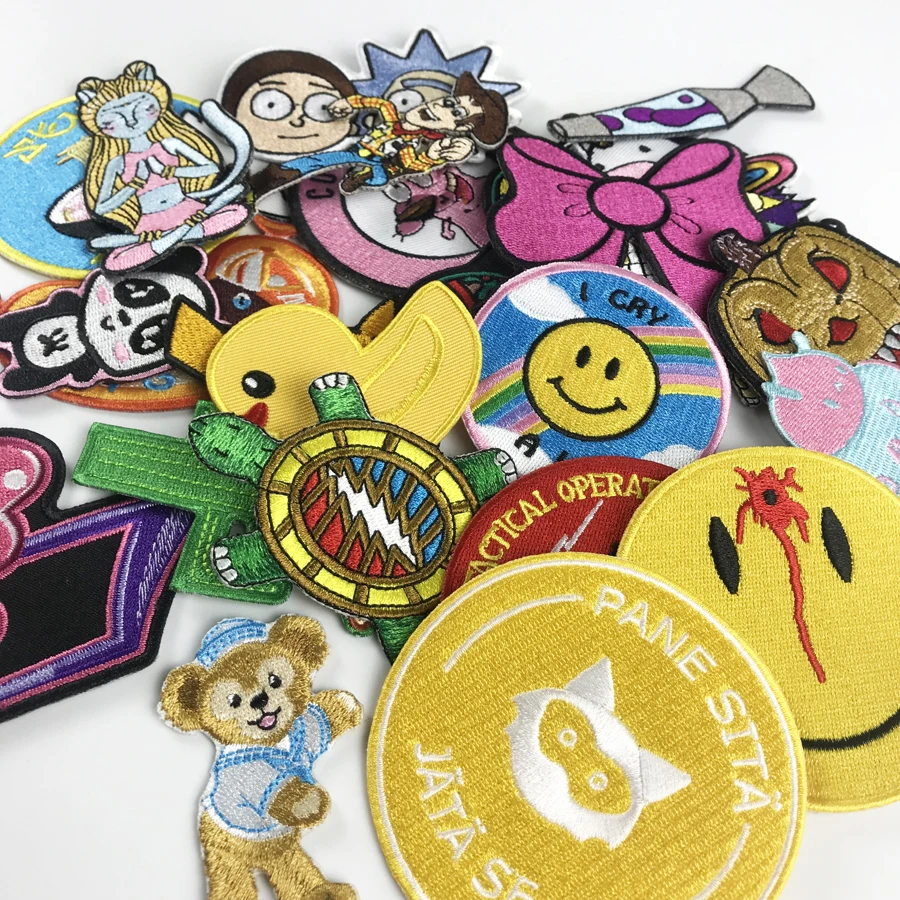 Wholesale Cute Yellow Duck Embroidered Patches Hats Clothes Appliques Custom Logo Iron On Embroidery Patches