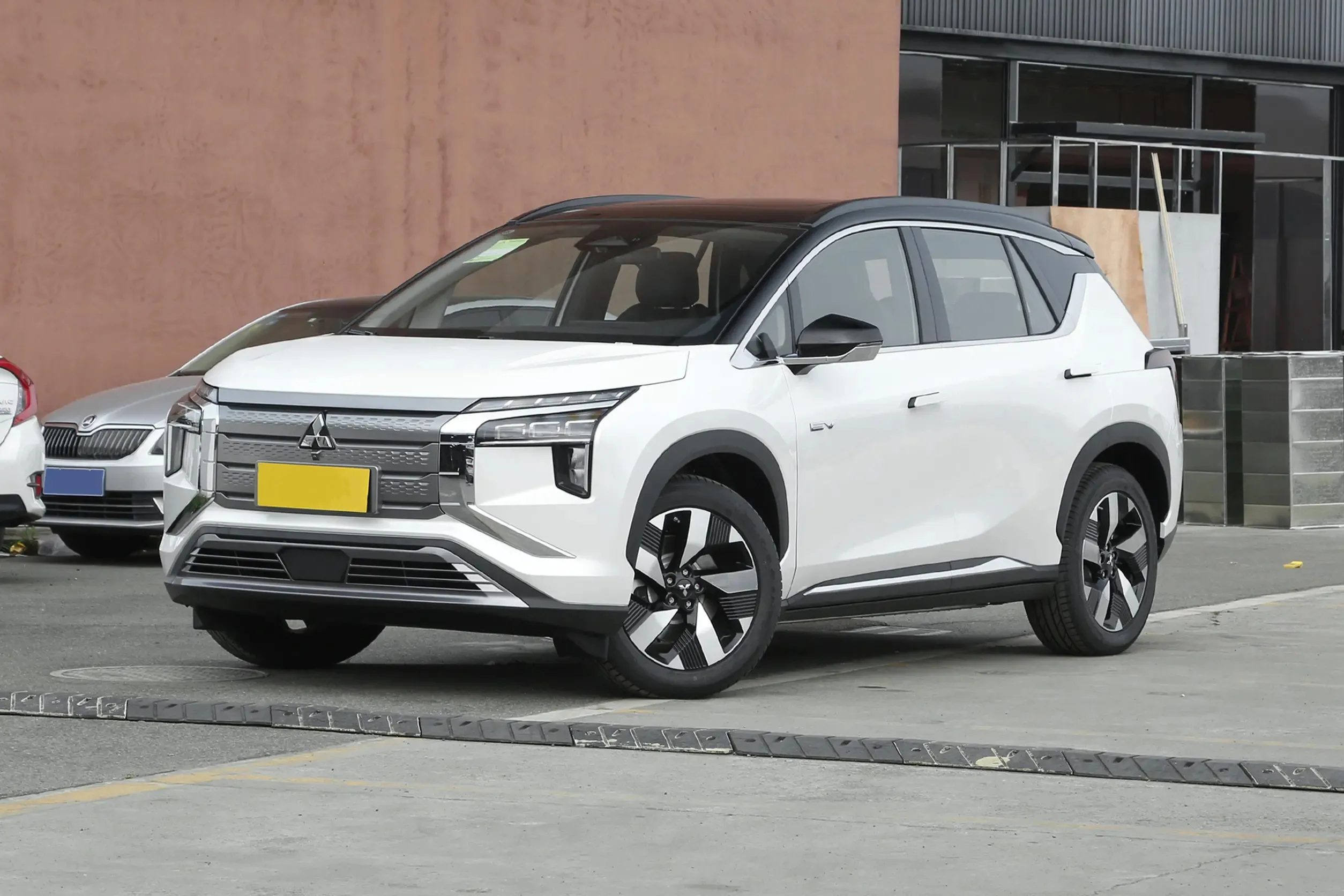 YK Motors TOP EV100%a Electric MITSUBISHI AIRTREK E New Energy Car Vehicle Cars Autos AIRTREK EV Cars Made In China