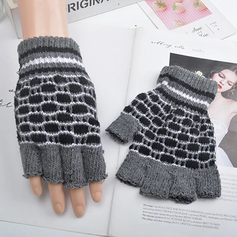 Outdoor Sports Winter Running Gloves Knitted Half Finger Gloves For Men And Women