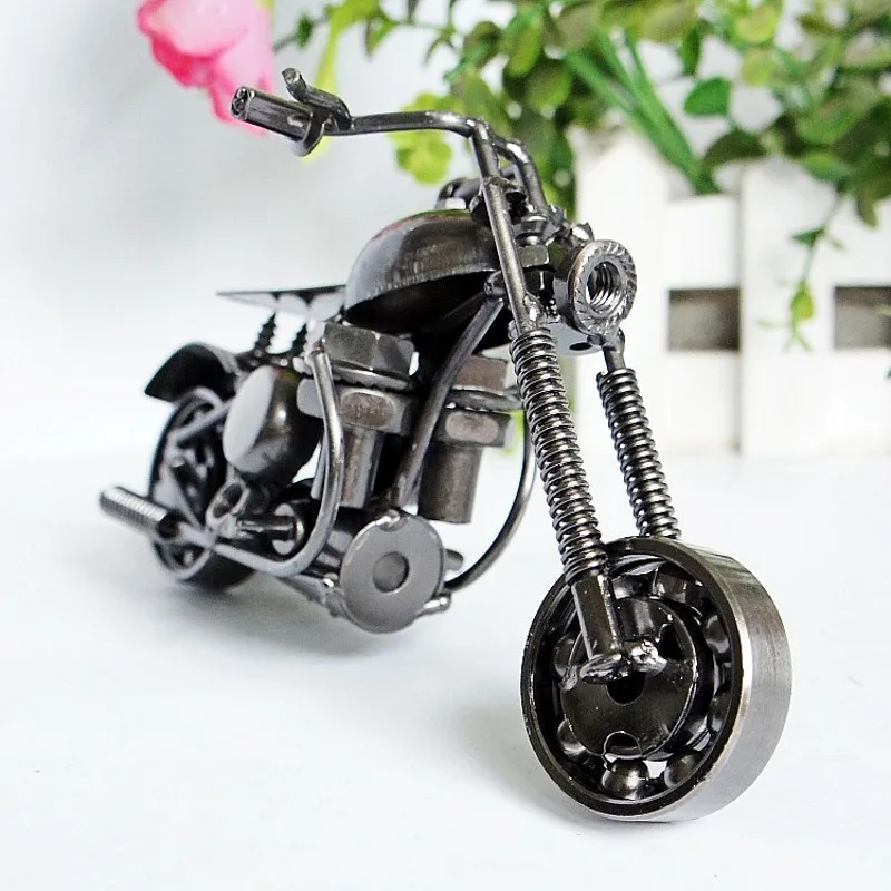 Factory Direct Selling  Iron Crafts Antique Handmade Diecast Harley Motorcycle Model for Home Decoration