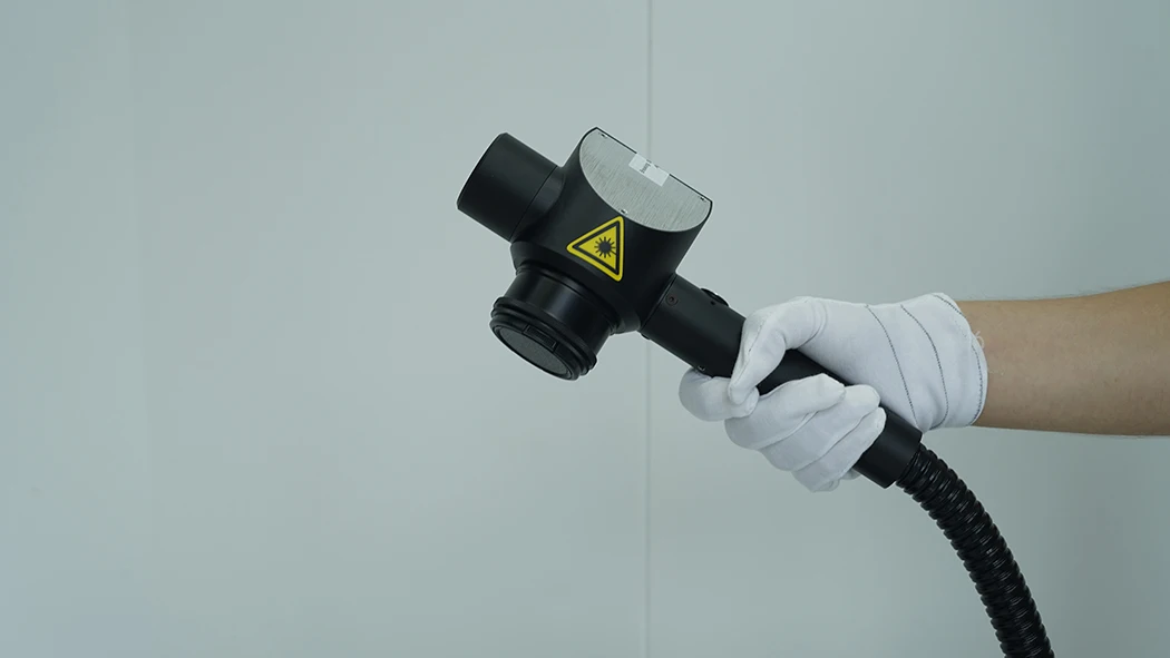 Good Price Exported Type Laser Cleaning Device Laser Rust Removal Machine 1000w Laser Cleaning Machine Rust Metal Pipe Paint