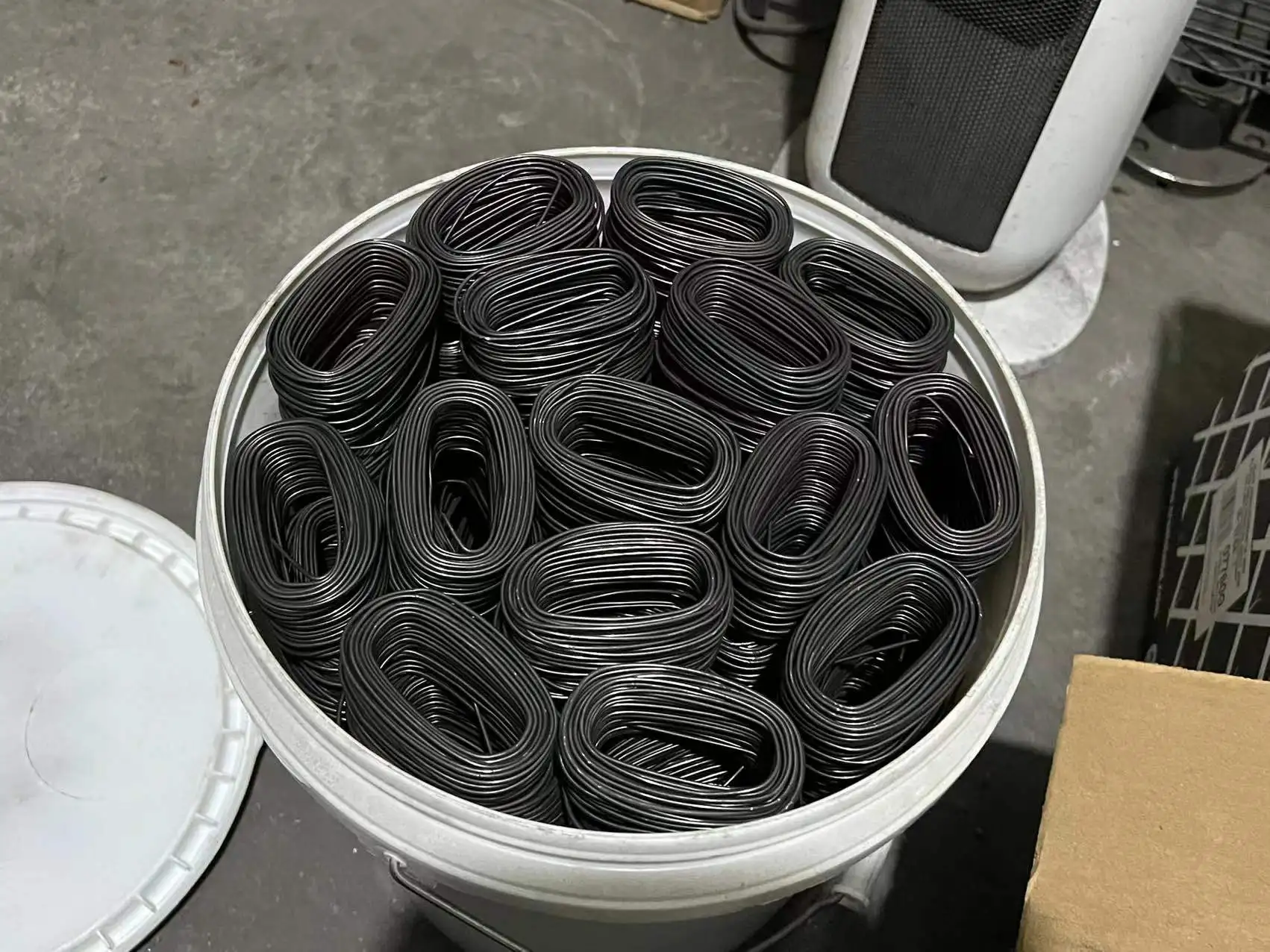 Low Price 10#,12#,14#,16#,17#,18#,20# Black Annealed Bucket Tie Wire
