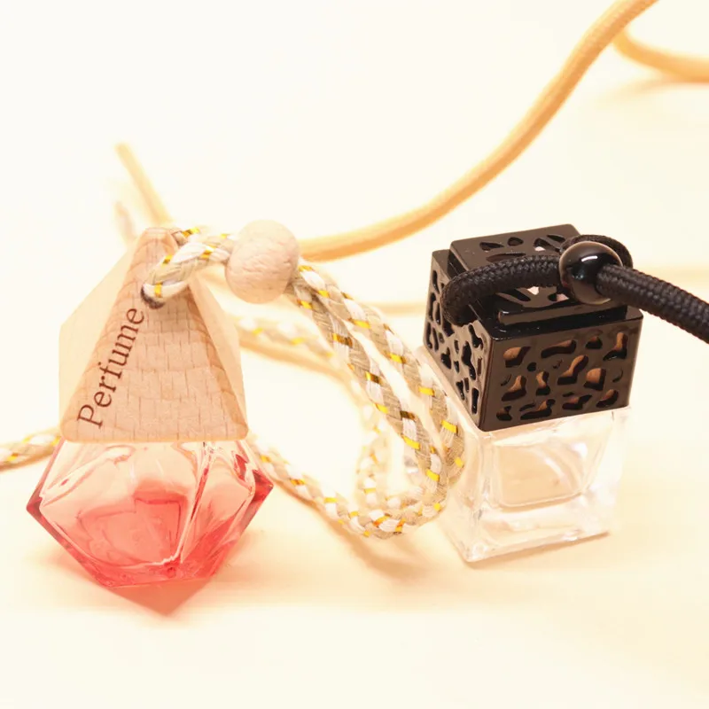 Customized Scents Round Ball Shaped Empty Clear Aroma Glass Car Scent Diffuser Bottle with Wooden Caps and Ropes