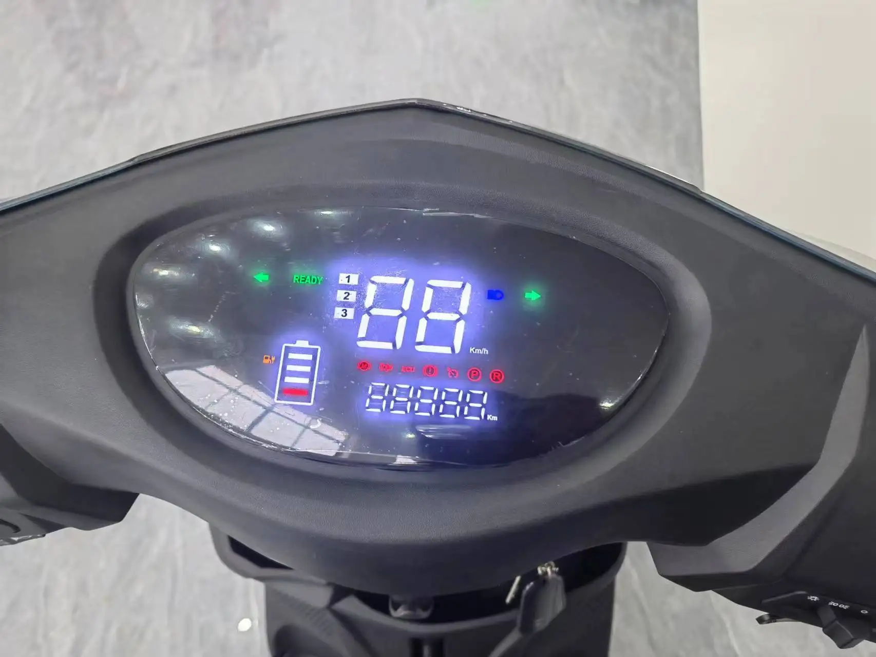 Wholesale High Quality 2000w Cheap  high speed long range electric scooter 72v