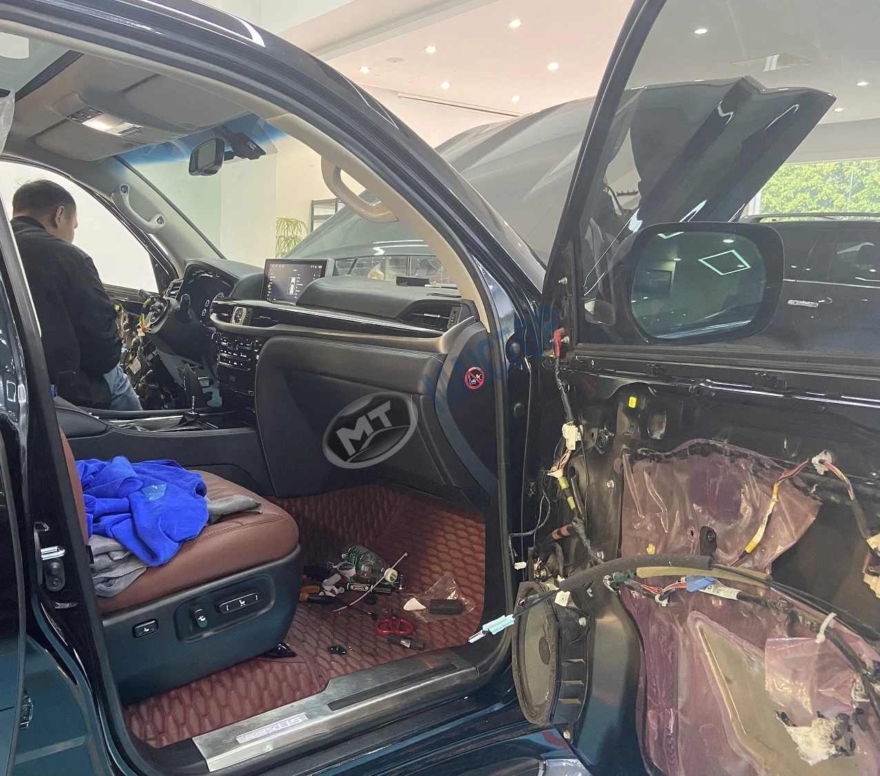 Maictop Car conversion Luxury interior door plate For LX LX570 2008-2015 Upgrade to 2021 door panel