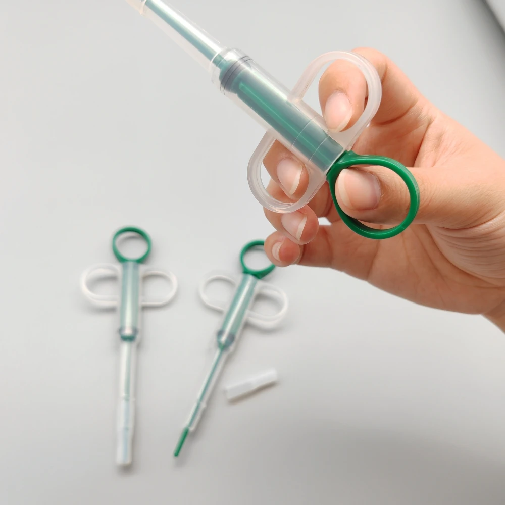 Handy Durable POPPER  Pet Dispenser Oral Tablet Capsule  Liquid Medical Feeding Tool Kit Silicone Syringes Pet Medicine Feeder