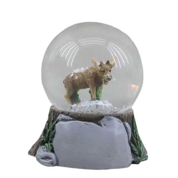 45mm Souvenir Wolf Snow Globe Custom Animal Zoo Water Globe Resin Moose Glass Snow Ball