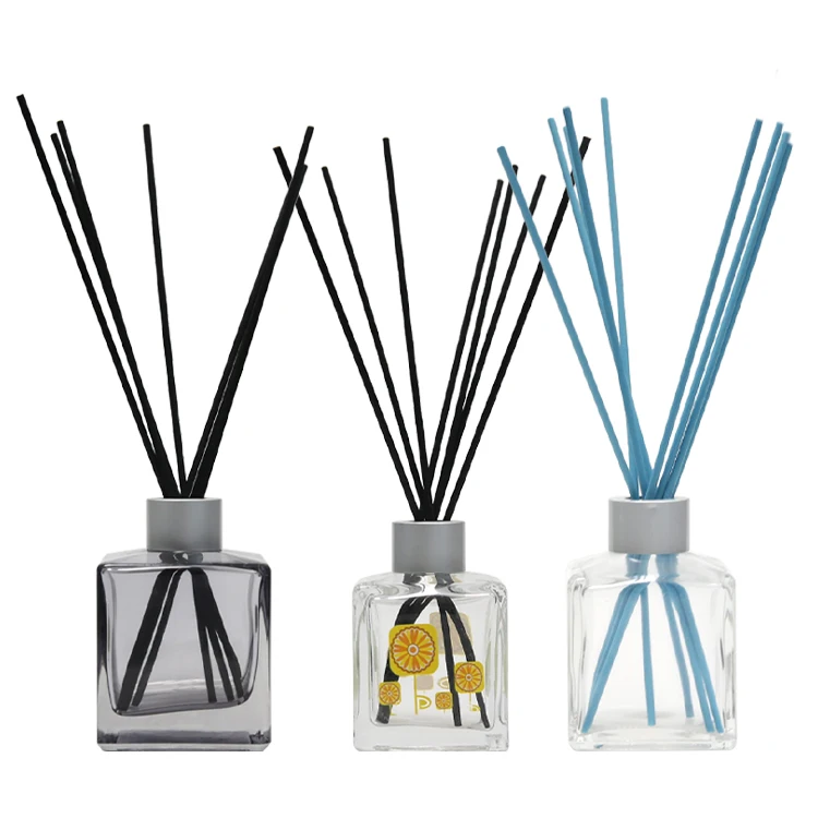 2024 Luxury New Style 100 Ml 200 Ml 300 Ml Room Square Fragrance Essential Oil Squarred Glass Reed Diffuser Bottles And Boxes