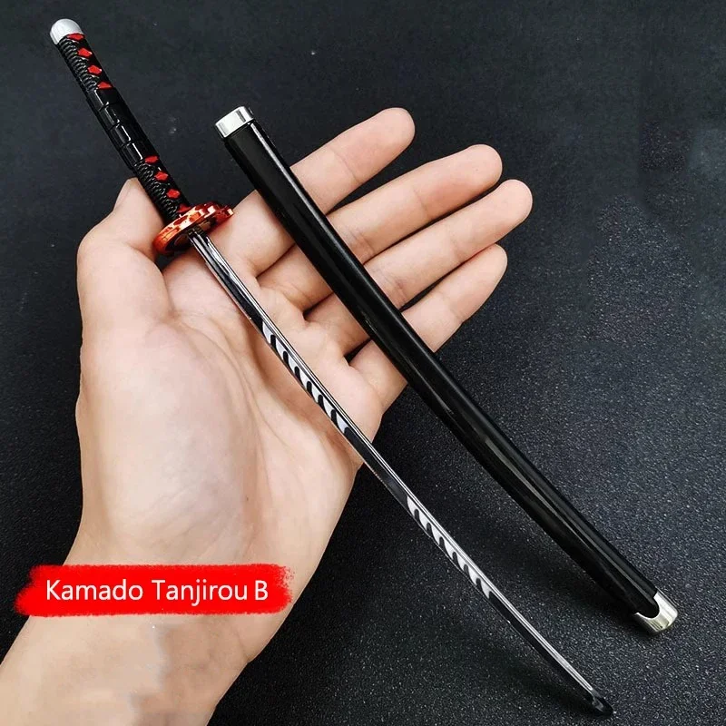 Kimetsu no Yaiba Sword Weapon Demon Slayer Satoman Tanjiro Cosplay Sword Anime Ninja Knife Alloy Samurai Knife Props