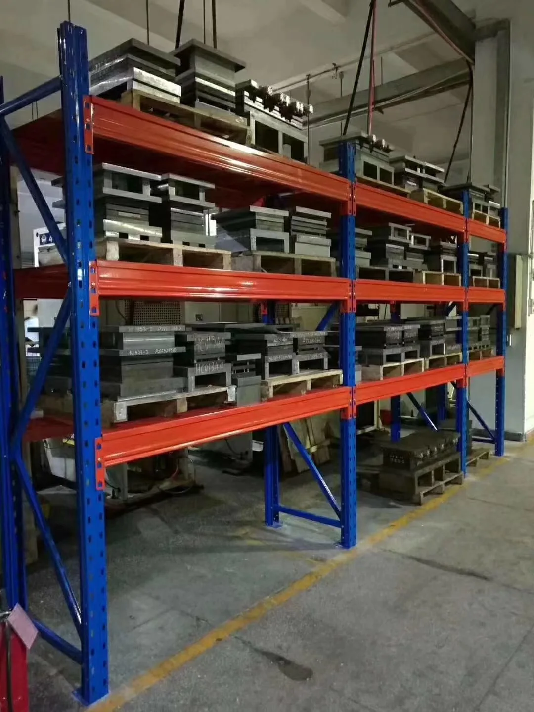 Heavy Duty Metal Shelves Pallet Racking System Storage Shelving For Sale