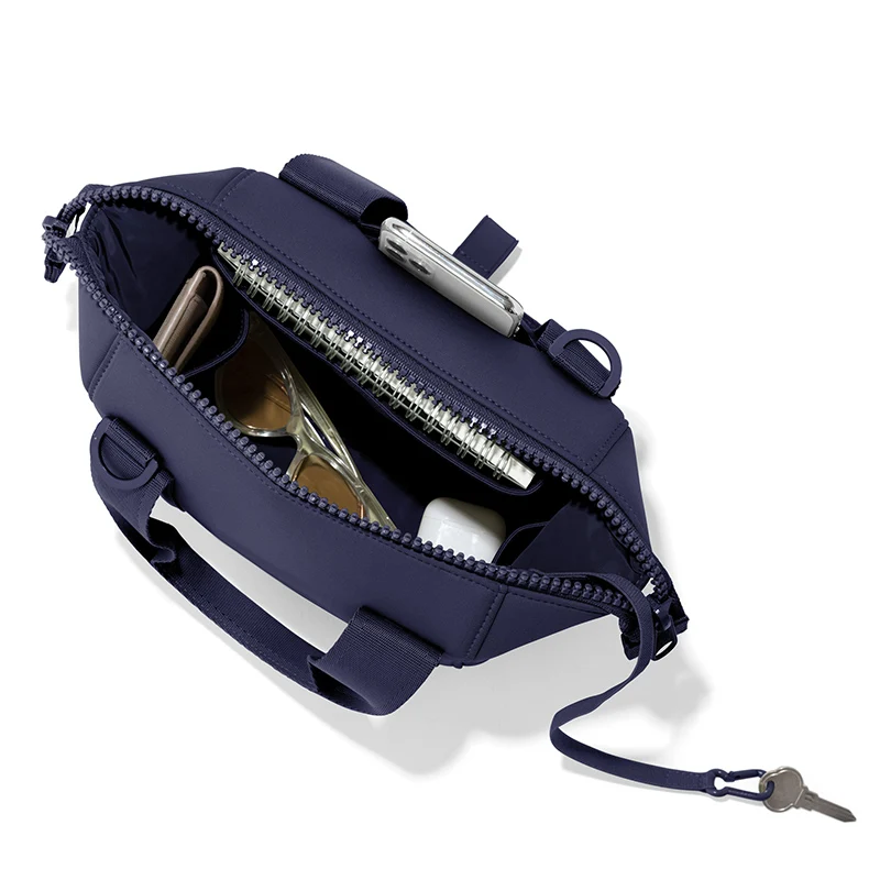 Weekend Gym Sport Tote Bag Premium Neoprene Waterproof Mini Outdoor Overnight Travel Bag For Women