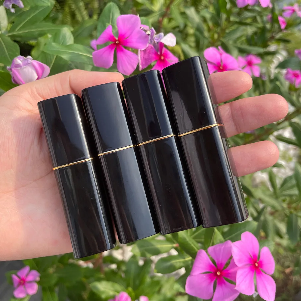 OEM Soft Matte Lipstick Long Lasting Lip Stain High Pigmented Lipstick